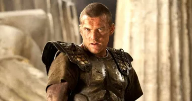 Why Sam Worthington Fueded With An Owl On The Set Of Clash Of The Titans