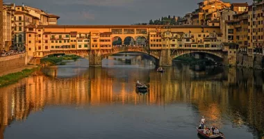 American tourist fined €500 for driving Fiat Panda onto Ponte Vecchio bridge in Florence, Italy