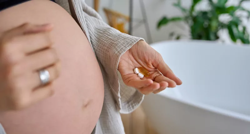 Here's Why Prenatal Vitamins and Nausea Go Together