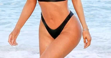 Kylie Jenner EXCL- she reveals her fabulous figure in a thong bikini in Caribbean