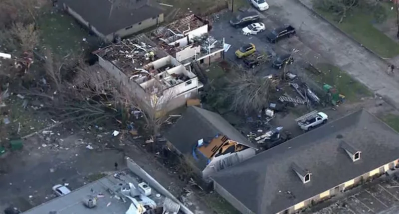 Residents near Houston recount living through a tornado