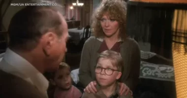 Melinda Dillon, best known for playing Ralphie's mom in 'A Christmas Story,' dies at 83