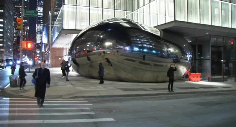 New York City unveils it's own 'Bean' statue by Anish Kapoor in Tribeca