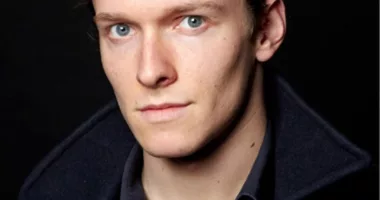 Jacob Collins-Levy (Actor) Wiki, Biography, Age, Girlfriends, Family, Facts and More