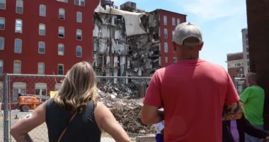 Amputation frees woman from rubble of partially collapsed Iowa building