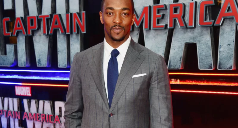 Anthony Mackie has defended Jonathan Majors