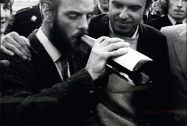 In 1973, Roger Mallinson (left), 35, and Roger Chapman, 28, had been imprisoned for 80 hours in their crippled mini-submersible Pisces III