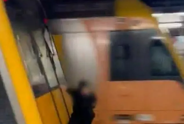 A daredevil teen captured