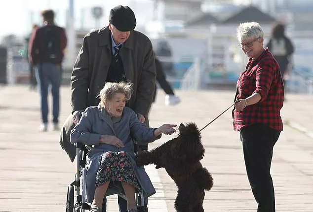 The last pictures of the late Glenda Jackson with Sir Michael Caine on the Sussex seafront have emerged