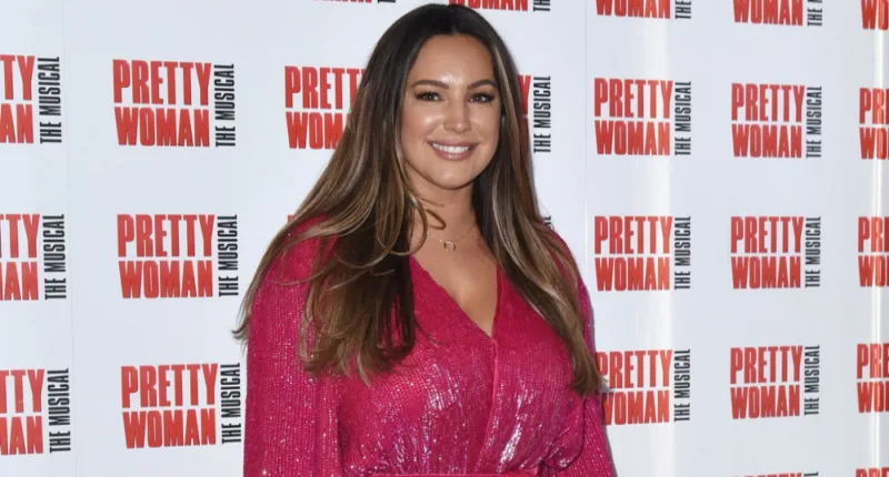 Kelly Brook has recalled her flirty encounter with Jeff Goldblum
