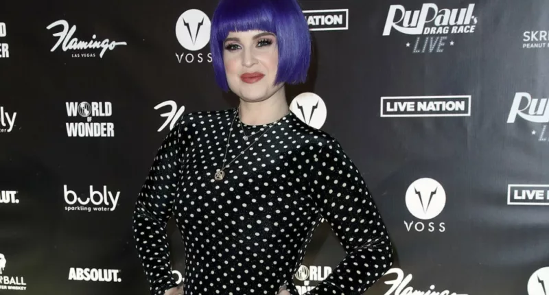 Kelly Osbourne has branded Prince Harry a ‘whining, whinging, complaining t***‘