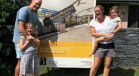 Jess Morecroft, 43, and Jacqueline Morecroft, 47, are demanding compensation from the state government after their Mermaid Beach home was returned to its previous owners due to an alleged fraudulent mortgage scheme (The Morecrofts in 2018)