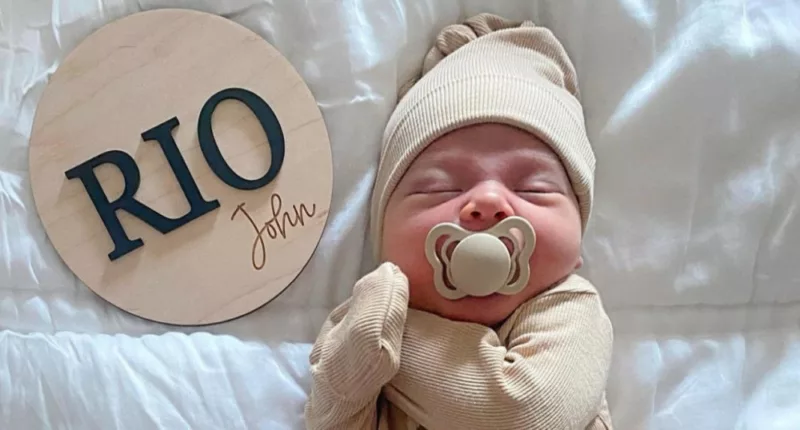 Peta Murgatroyd and Maks Chmerkovskiy  share a photo of their baby Rio John