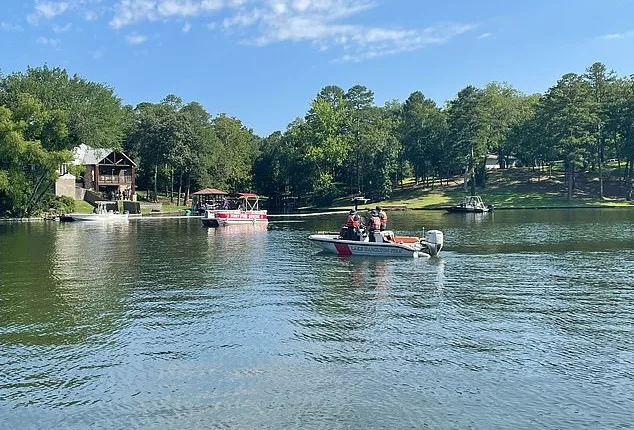 A plane carrying at least two people has crashed into an Arkansas lake after the pilot reportedly signaled the aircraft was in distress. The search pictured above