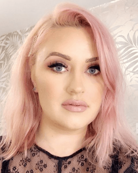 Ellie Warner Children: How Many Children Does Ellie Warner Have?