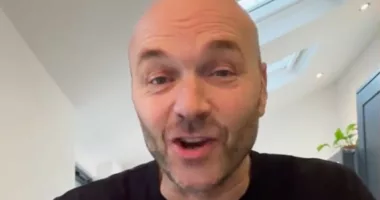 Simon Rimmer opens up about ‘competitive’ wife and kids in rare family insight | Celebrity News | Showbiz & TV