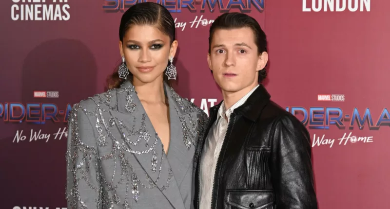 Tom Holland gives golf tips to his girlfriend