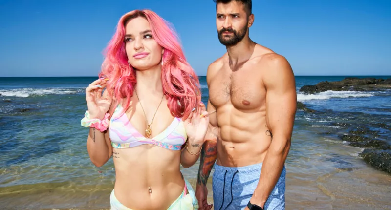 Ariel & Blair from 'The Big D' on the beach
