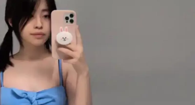 Gamer Girl Face Reveal