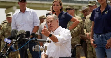 Abbott hosts Republican governors at border buoys, 'ground zero' for illegal immigration