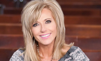 Beth Moore Height, Weight, Net Worth, Age, Birthday, Wikipedia, Who, Instagram, Biography