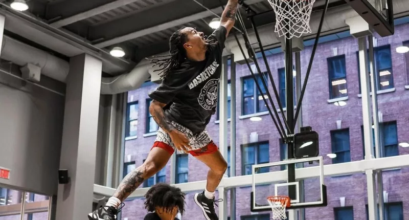Is Cole Anthony Related To Carmelo Anthony