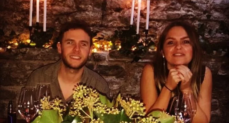 Lain De Caestecker Sister
