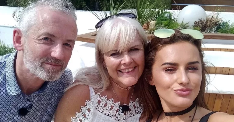 Amber Davies Parents: Father Hefin Davies And Mother Susan