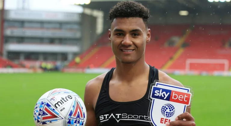 Ollie Watkins Sister Charlotte Watkins And Brother Details