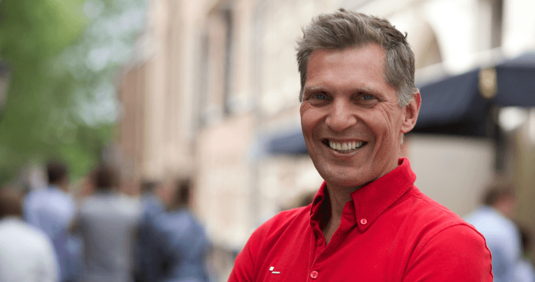 Photographer Erwin Olaf Overleden And Obituary