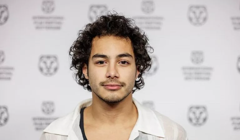 Reiky De Valk Parents: Where Are They From? Family Ethnicity