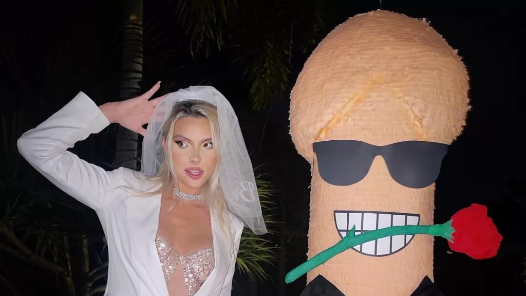 Lele Pons Grandmother