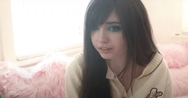 Who is Eugenia Cooney? Fans grow increasingly concerned about YouTuber's size