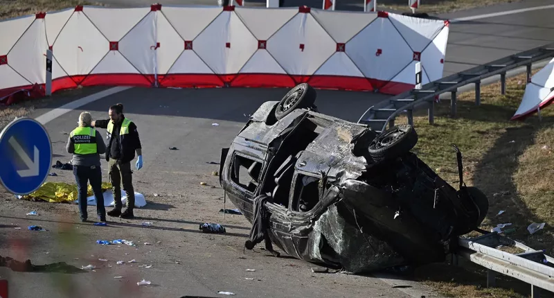 7 dead, 16 injured in Germany after suspected migrant-smuggling vehicle crashes