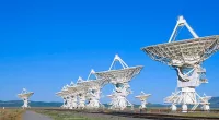 AI or ET?: Experts split over whether stargazers should be looking for aliens or new tech