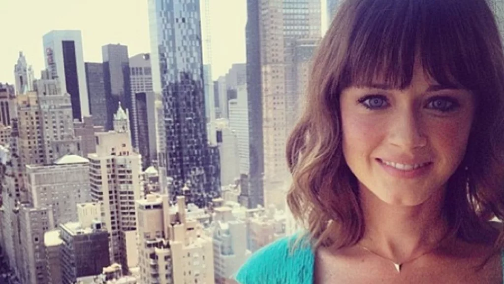 Alexis Bledel Siblings