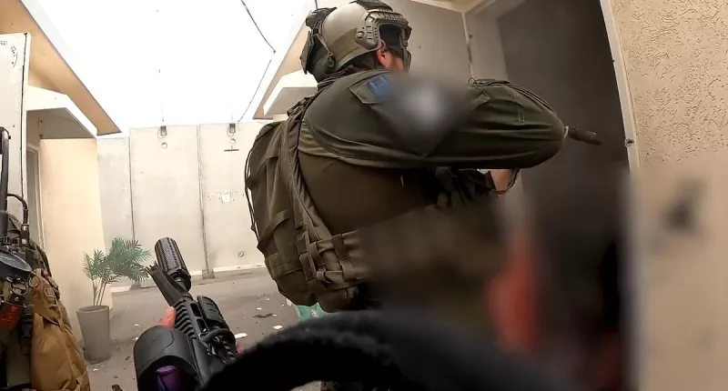 Astonishing moment IDF elite force retakes military post, rescuing 250