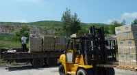 Bizarre low-speed chase with cops and runaway forklift confuses residents
