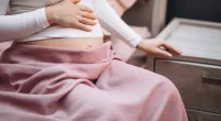 Burning Sensation in the Stomach And Back Pain While Pregnant: Causes and Treatments