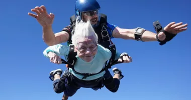 Chicago woman, 104, skydives from plane, aiming for record as the world's oldest skydiver