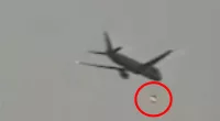 A UFO seen hovering over a major city nearly 20 years ago still baffles experts to this day