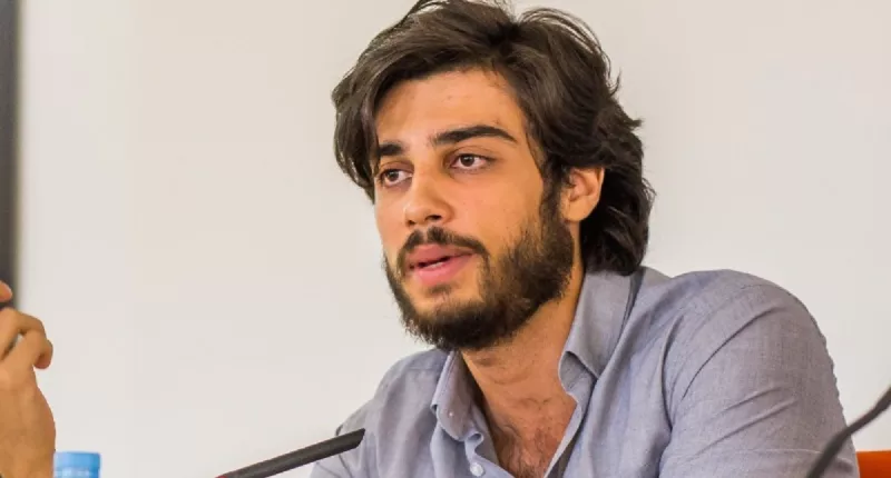 Daniel Bashandeh is a political analyst