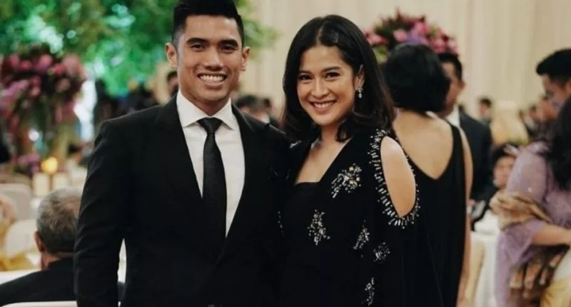Dian Sastrowardoyo husband