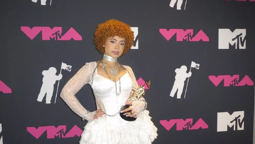 Does Ice Spice Wear A Wig