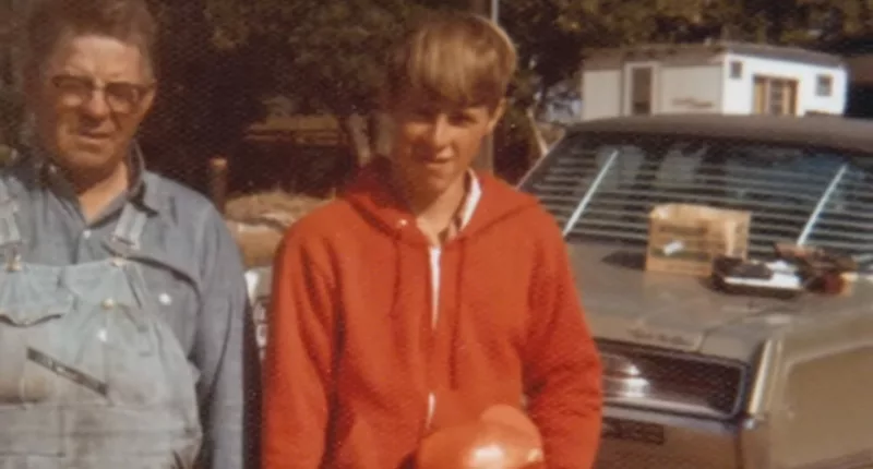 Ron Johnson was working on his family farm when he saw a mushroom-shaped spacecraft