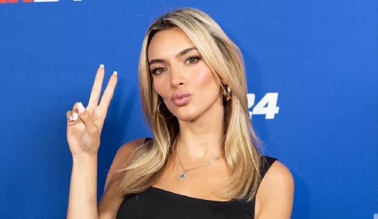 Emily Austin Height: How Tall Is Sports Reporter?