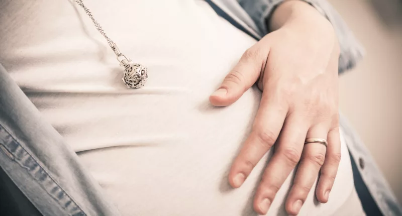 Experiencing Carpal Tunnel Syndrome While Pregnant? Here’s How To Find Relief From This Surprising Pregnancy Symptom