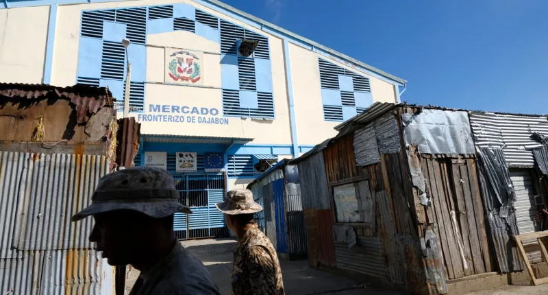 Haitian border crossing remains shut over canal disagreement with Dominican Republic