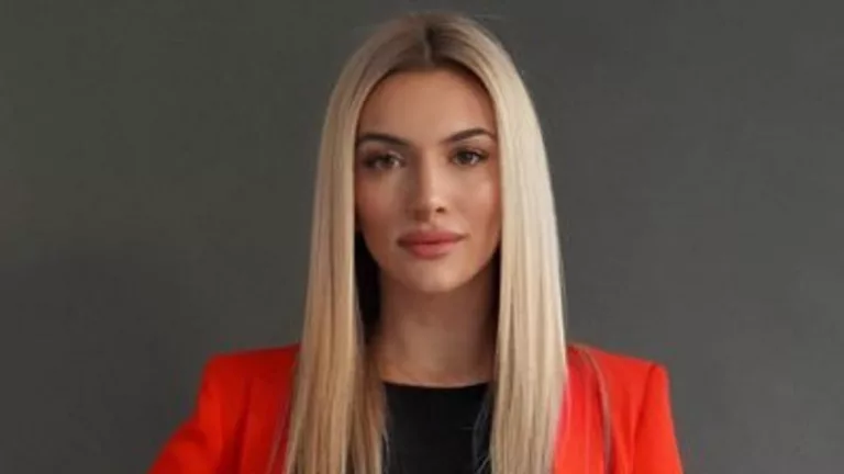 Is Emily Austin Jewish? Religion Ethnicity And Family