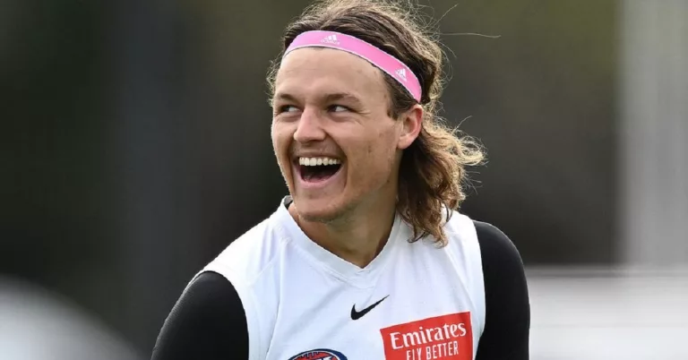 Jack Ginnivan Girlfriend 2023: Is He Dating Jana Holmes?